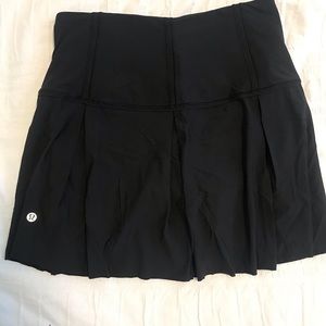 Lulu Lemon golfing skirt